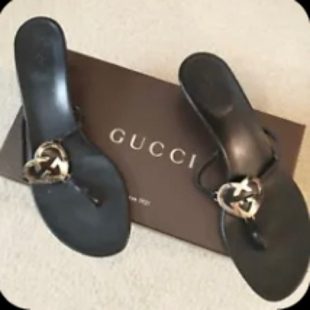 Gucci Ellesmere Thong Size 40. Great condition as shown in pics w/box.